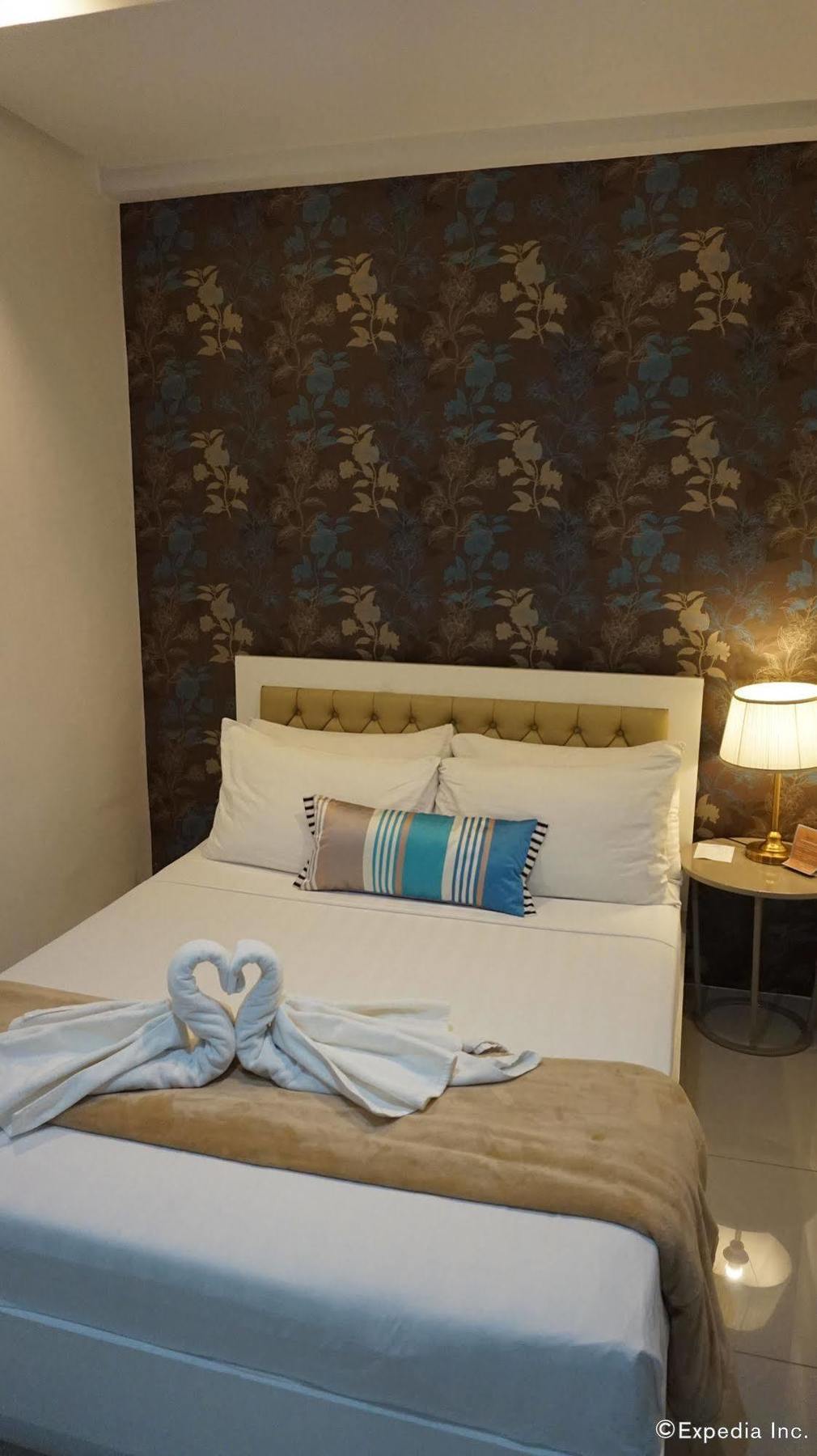 Baymont Suites & Residences Paranaque City Eksteriør billede
