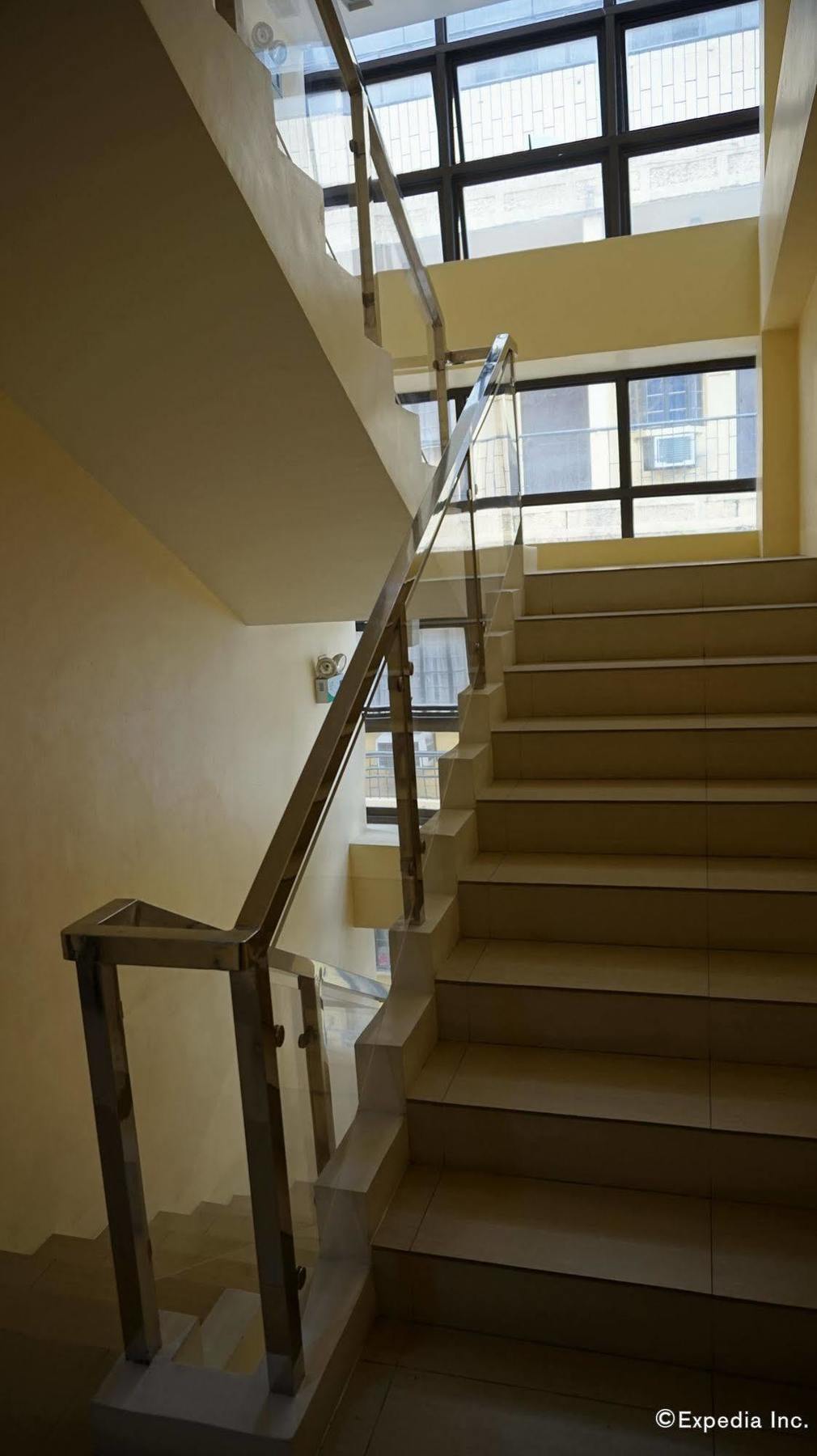 Baymont Suites & Residences Paranaque City Eksteriør billede