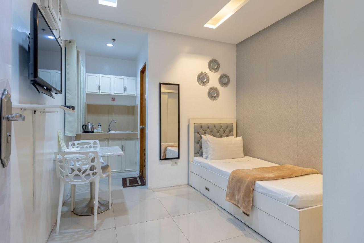 Baymont Suites & Residences Paranaque City Eksteriør billede